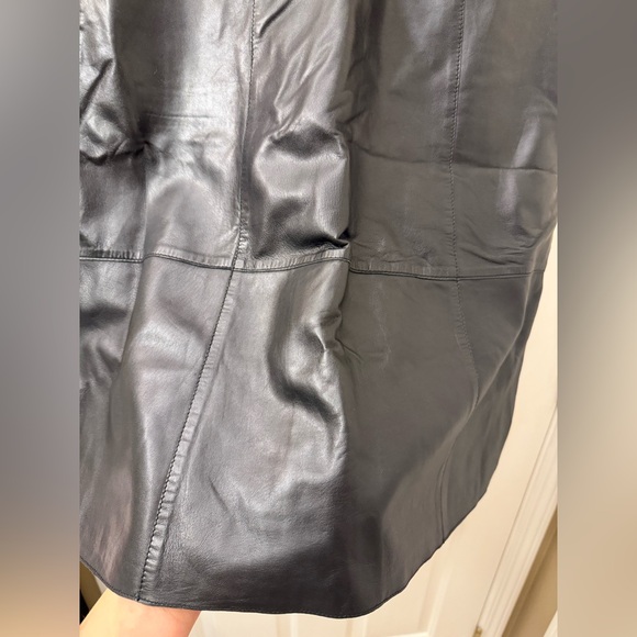 EUC Sezane jupe cuir Black Leather Skirt - Picture 4 of 10